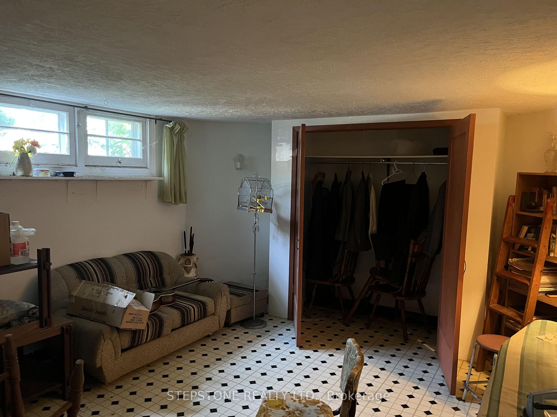 Photo 14 of 40 Glenvalley Drive S, North York, Mount Dennis — HOMEH