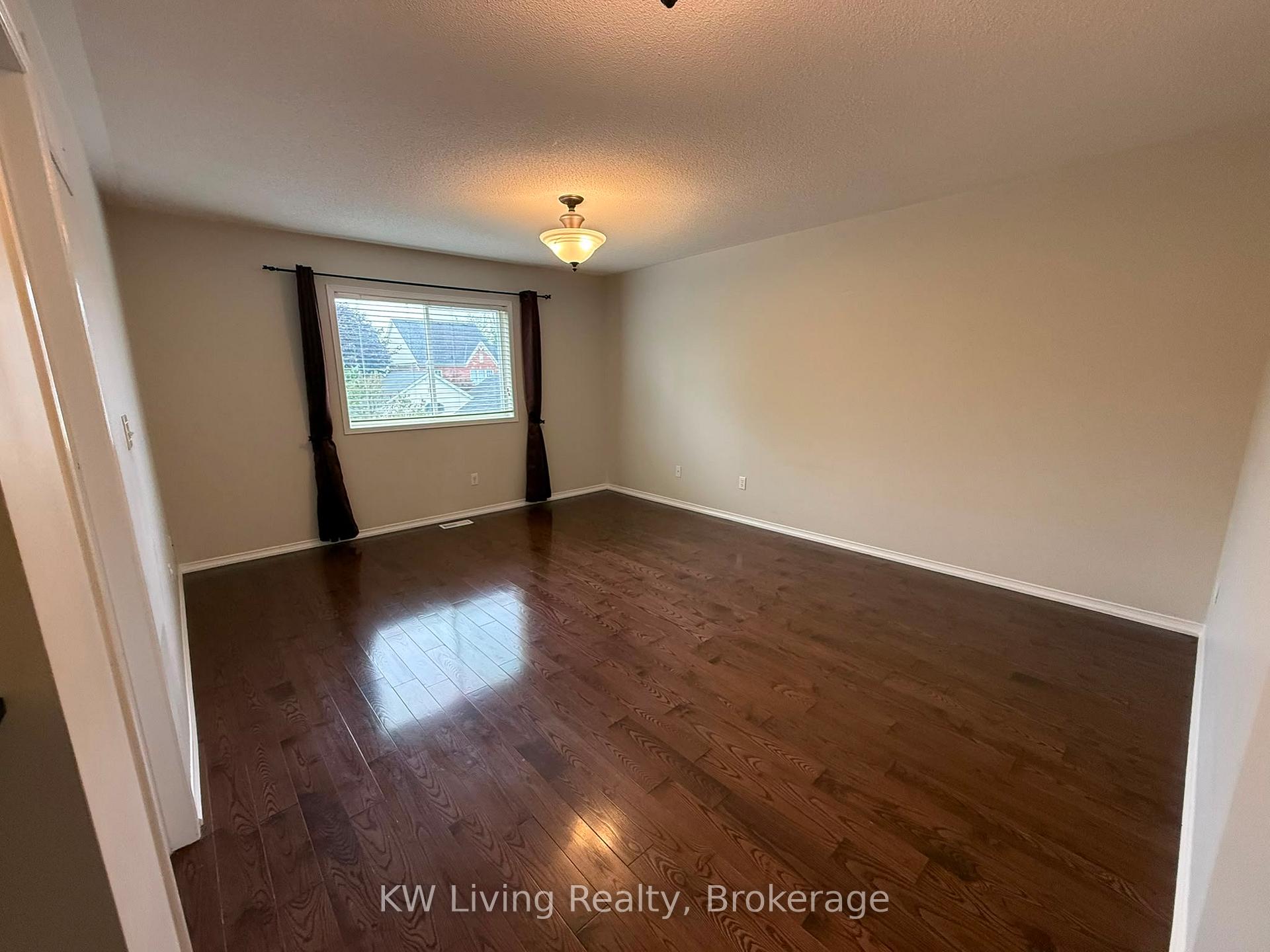 Photo 9 of 49 Gowland Road, Markham, Cornell — HOMEH