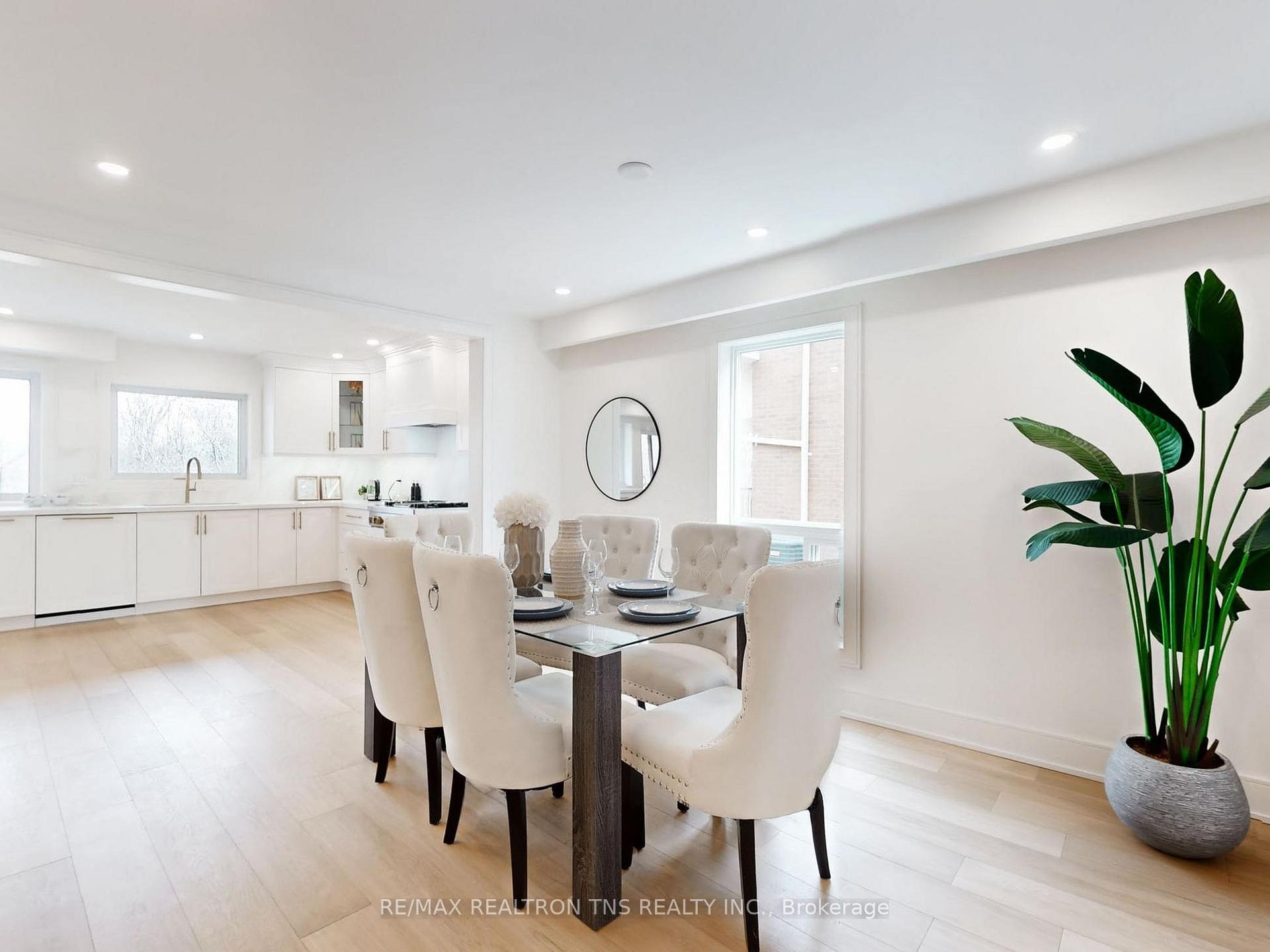 Photo 6 of 46 Sycamore Drive, Markham, Aileen-Willowbrook — HOMEH