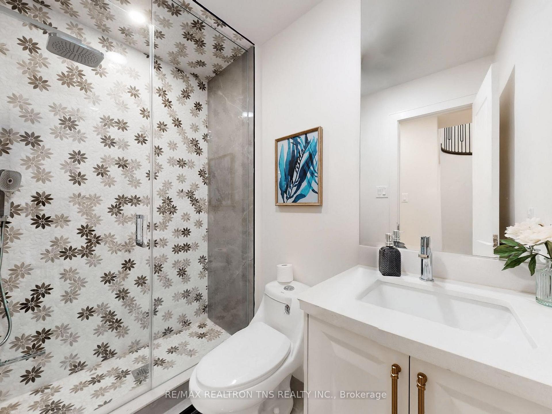 Photo 19 of 46 Sycamore Drive, Markham, Aileen-Willowbrook — HOMEH