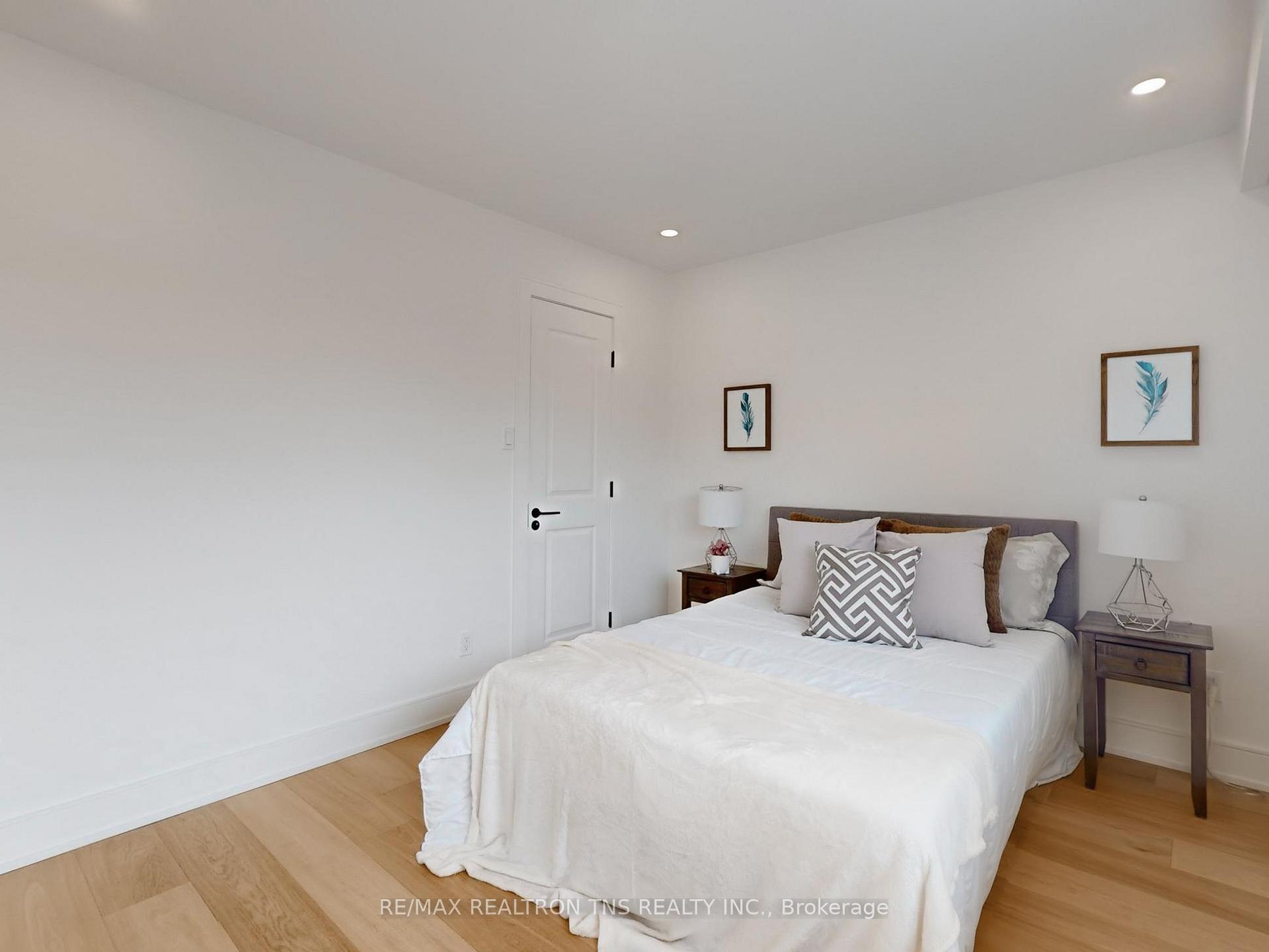 Photo 31 of 46 Sycamore Drive, Markham, Aileen-Willowbrook — HOMEH