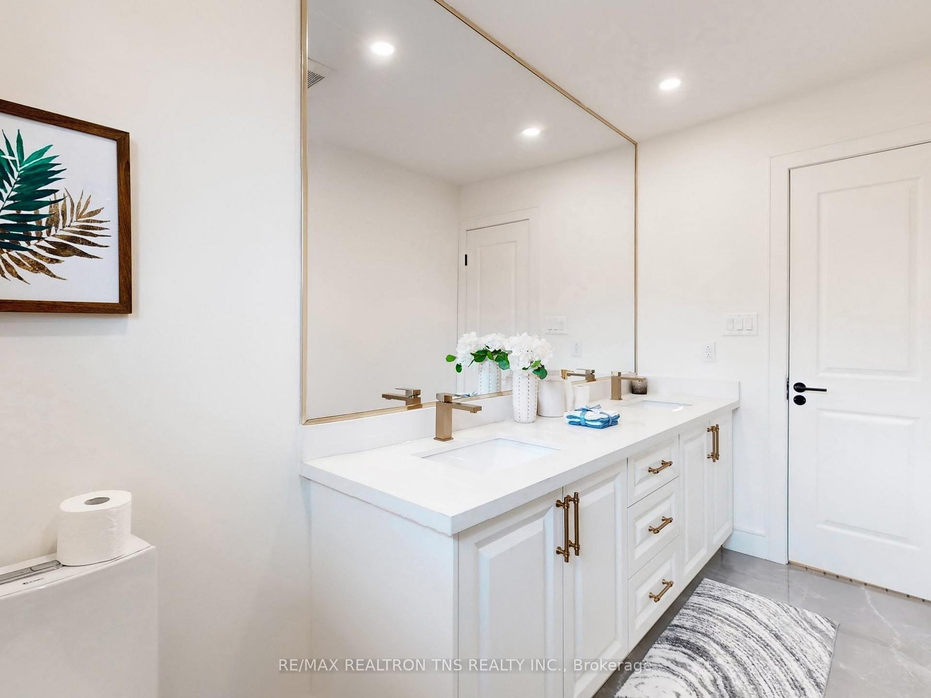Photo 35 of 46 Sycamore Drive, Markham, Aileen-Willowbrook — HOMEH