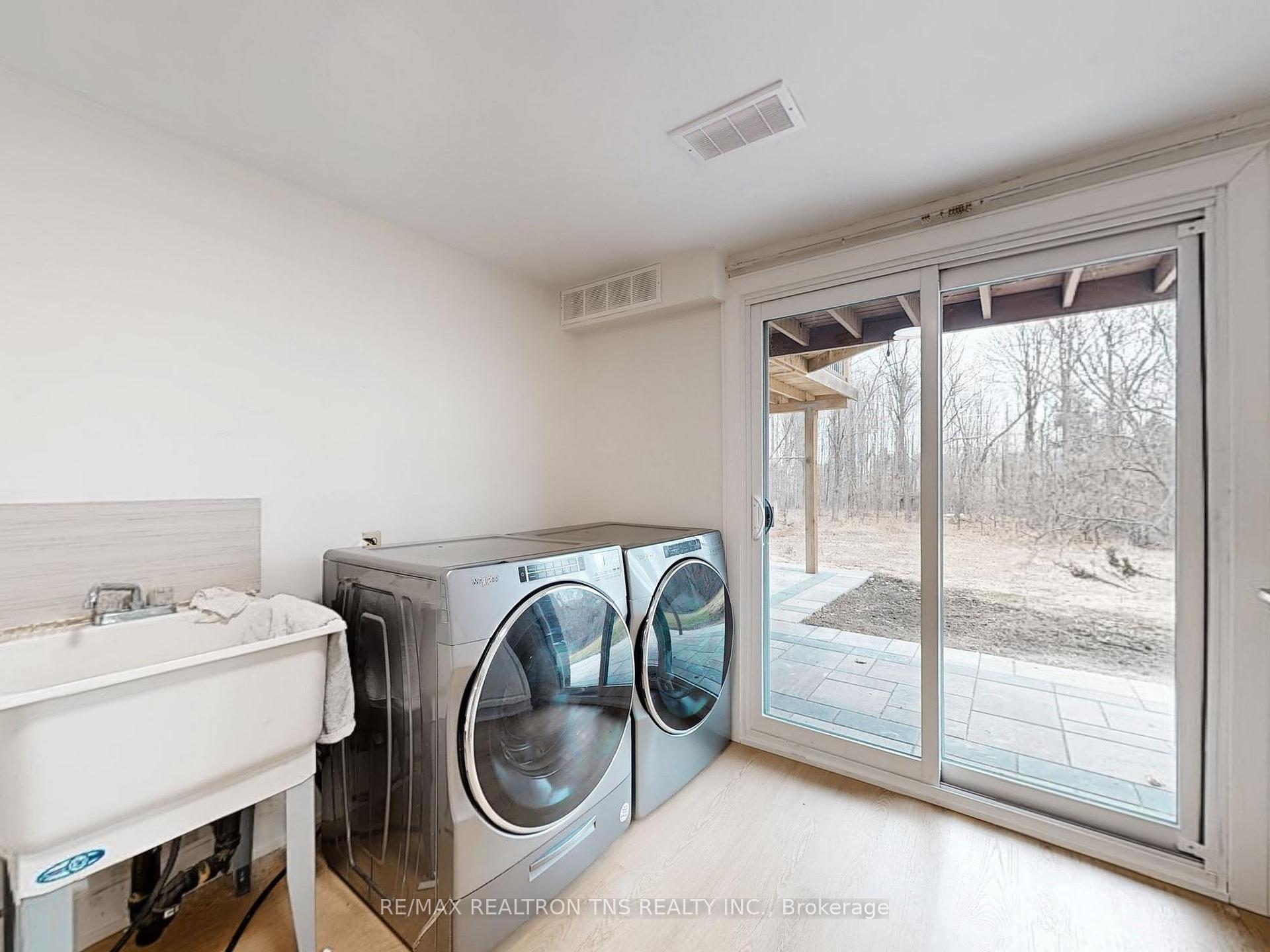 Photo 44 of 46 Sycamore Drive, Markham, Aileen-Willowbrook — HOMEH
