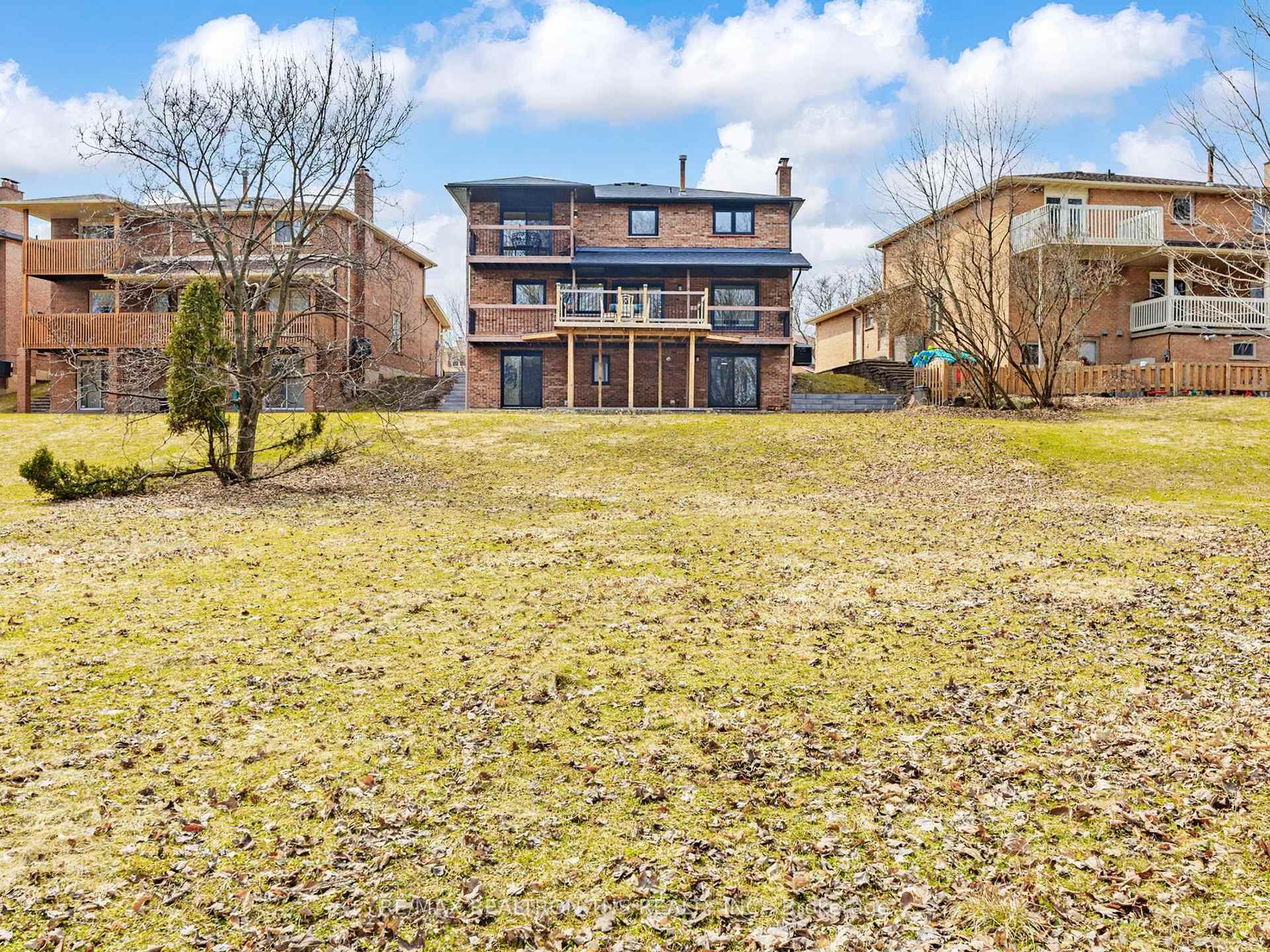 Photo 50 of 46 Sycamore Drive, Markham, Aileen-Willowbrook — HOMEH