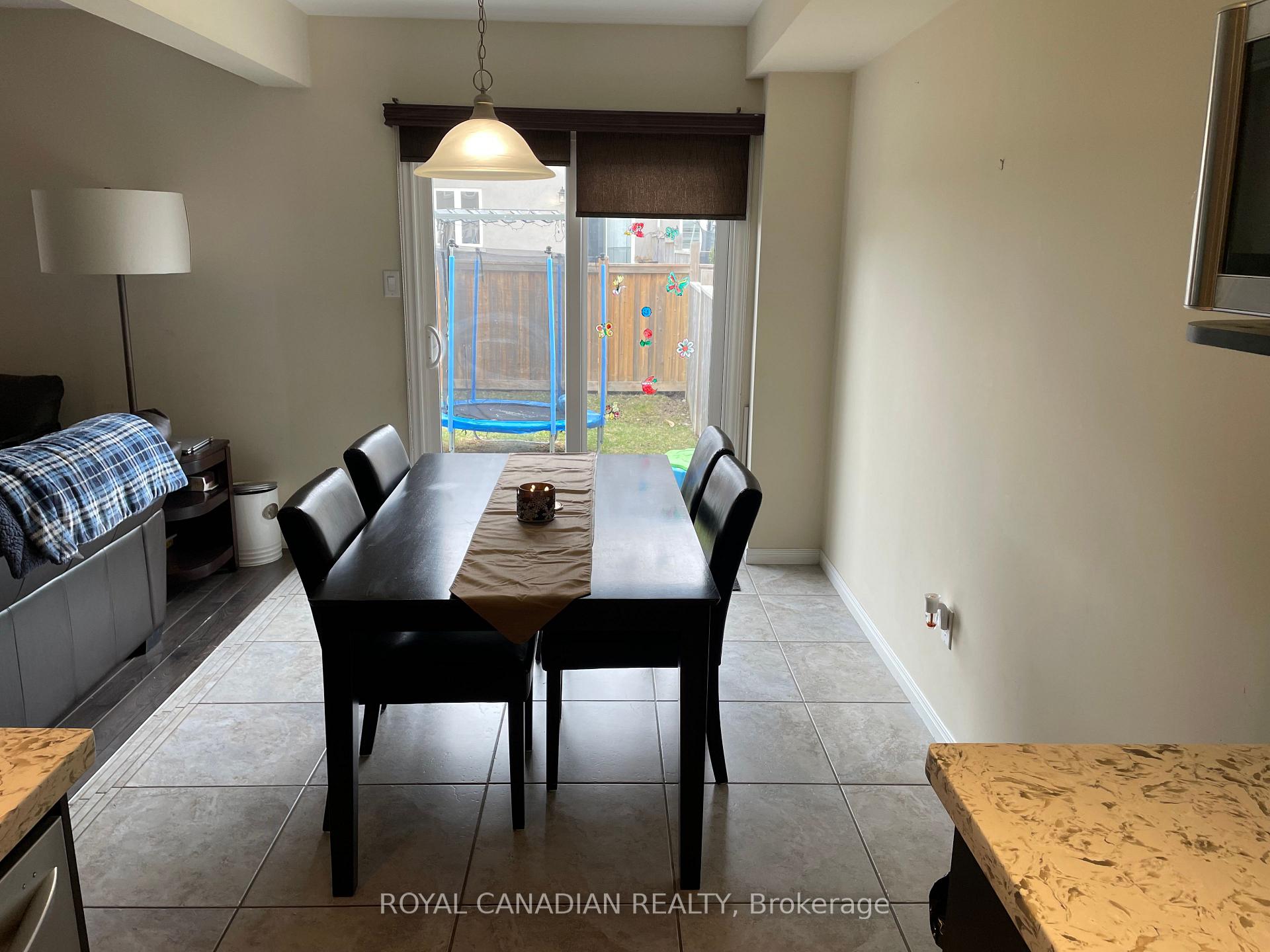 Photo 7 of 5 Trafalgar Drive, Hamilton, Stoney Creek Mountain — HOMEH