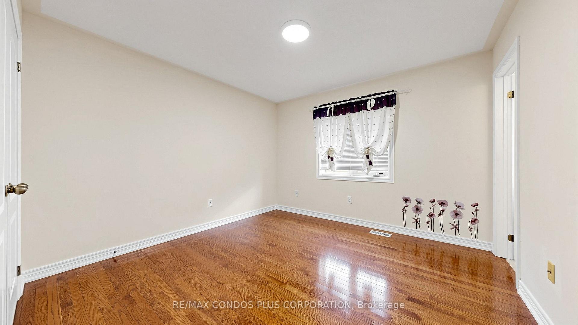 Photo 33 of 139 Queen Filomena Avenue, Vaughan, Patterson — HOMEH