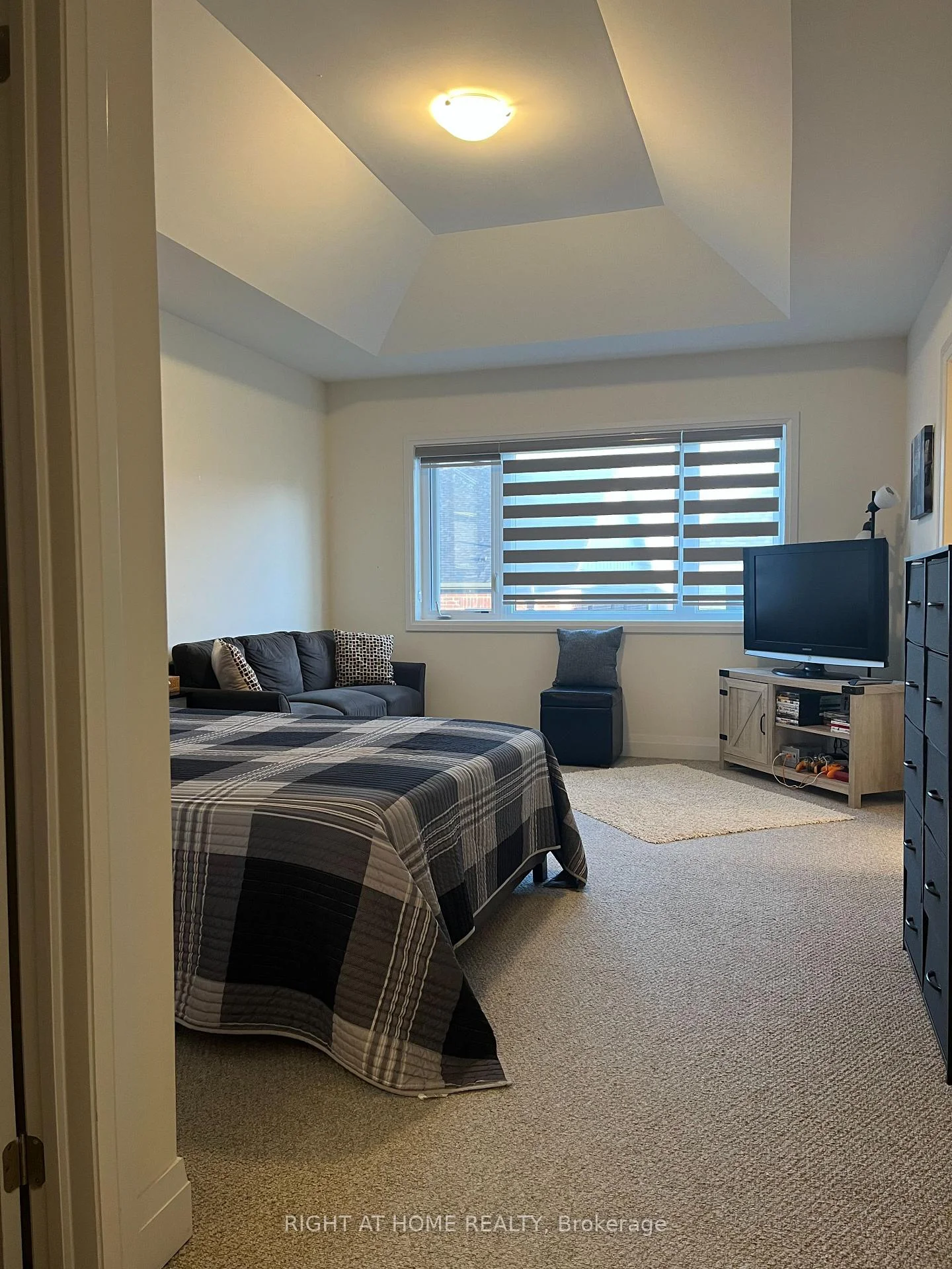 Photo 11 of 44 Daisy Street, Springwater, Midhurst — HOMEH