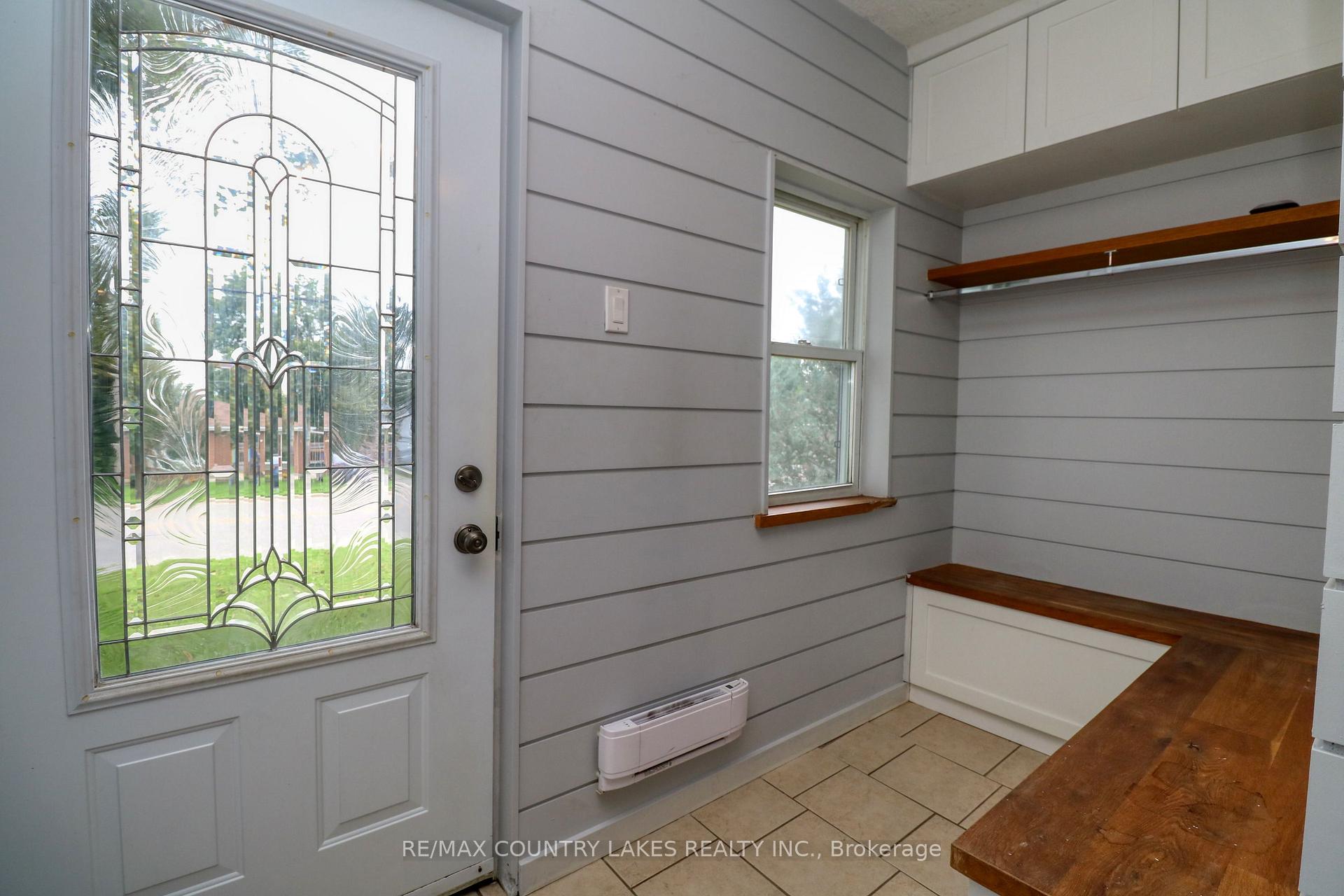 Photo 3 of 607 Simcoe Street, Brock, Beaverton — HOMEH