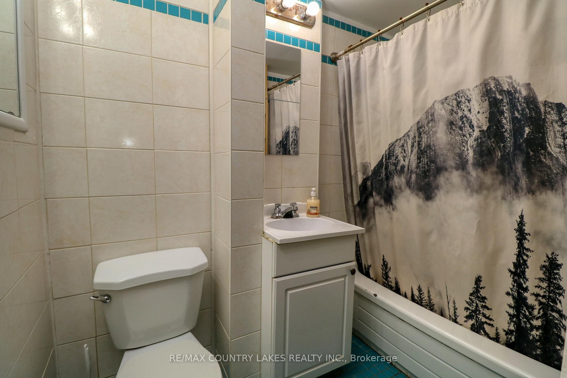 Photo 10 of 607 Simcoe Street, Brock, Beaverton — HOMEH