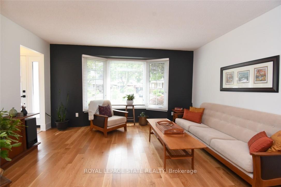 Photo 7 of 374 Brigadoon Drive, Hamilton, Gourley — HOMEH
