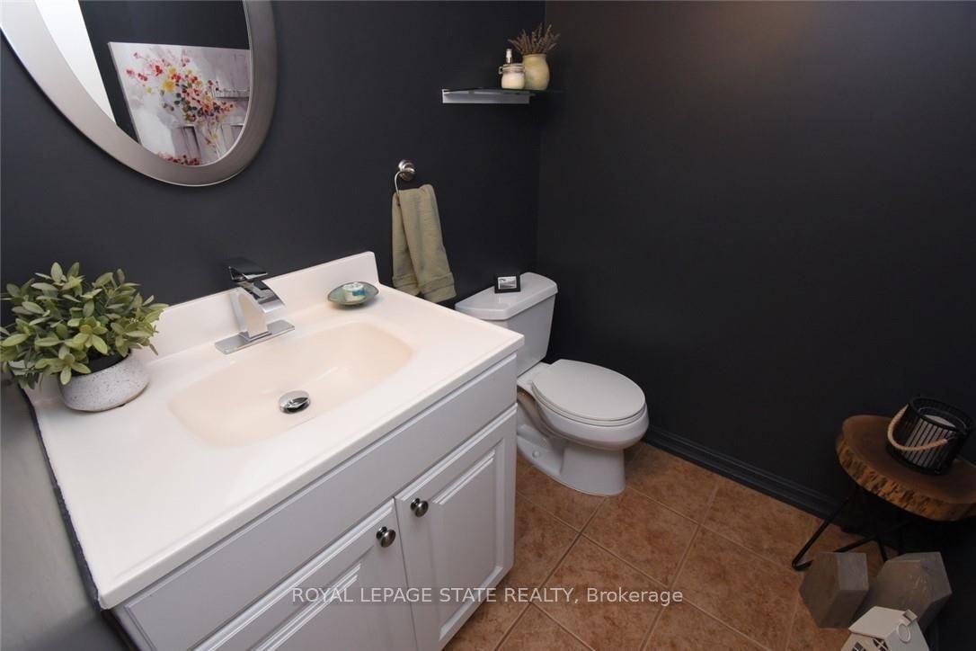 Photo 34 of 374 Brigadoon Drive, Hamilton, Gourley — HOMEH