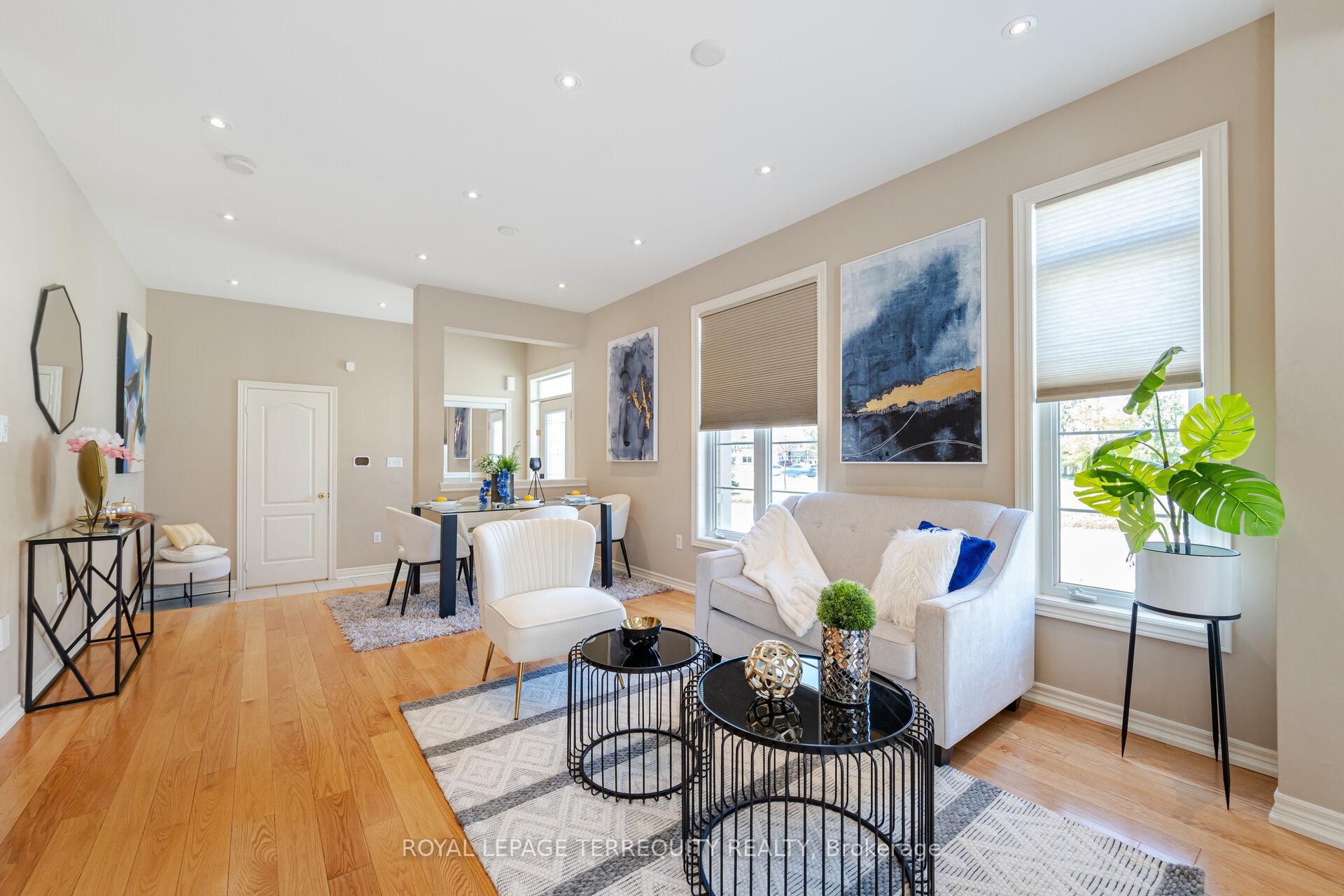 Photo 8 of 36 Chokecherry Crescent, Markham, Wismer — HOMEH