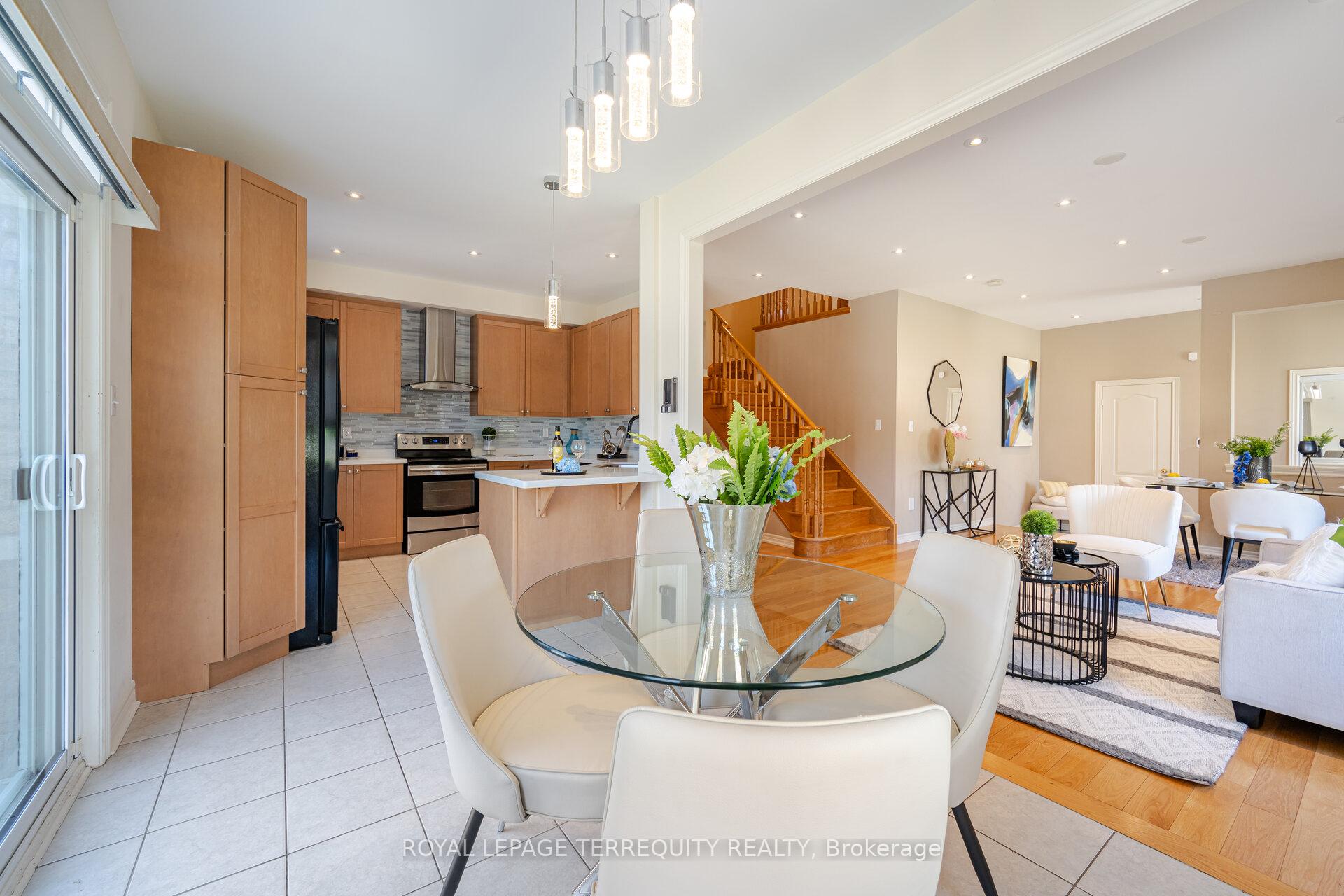 Photo 13 of 36 Chokecherry Crescent, Markham, Wismer — HOMEH