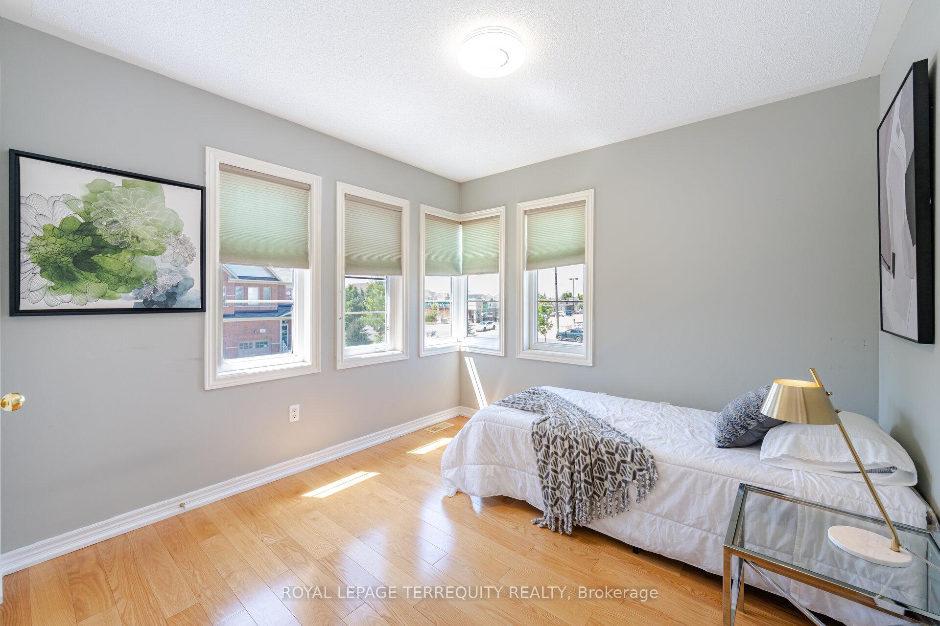 Photo 26 of 36 Chokecherry Crescent, Markham, Wismer — HOMEH