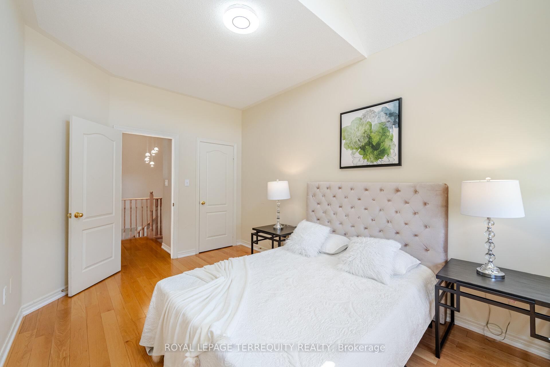 Photo 29 of 36 Chokecherry Crescent, Markham, Wismer — HOMEH