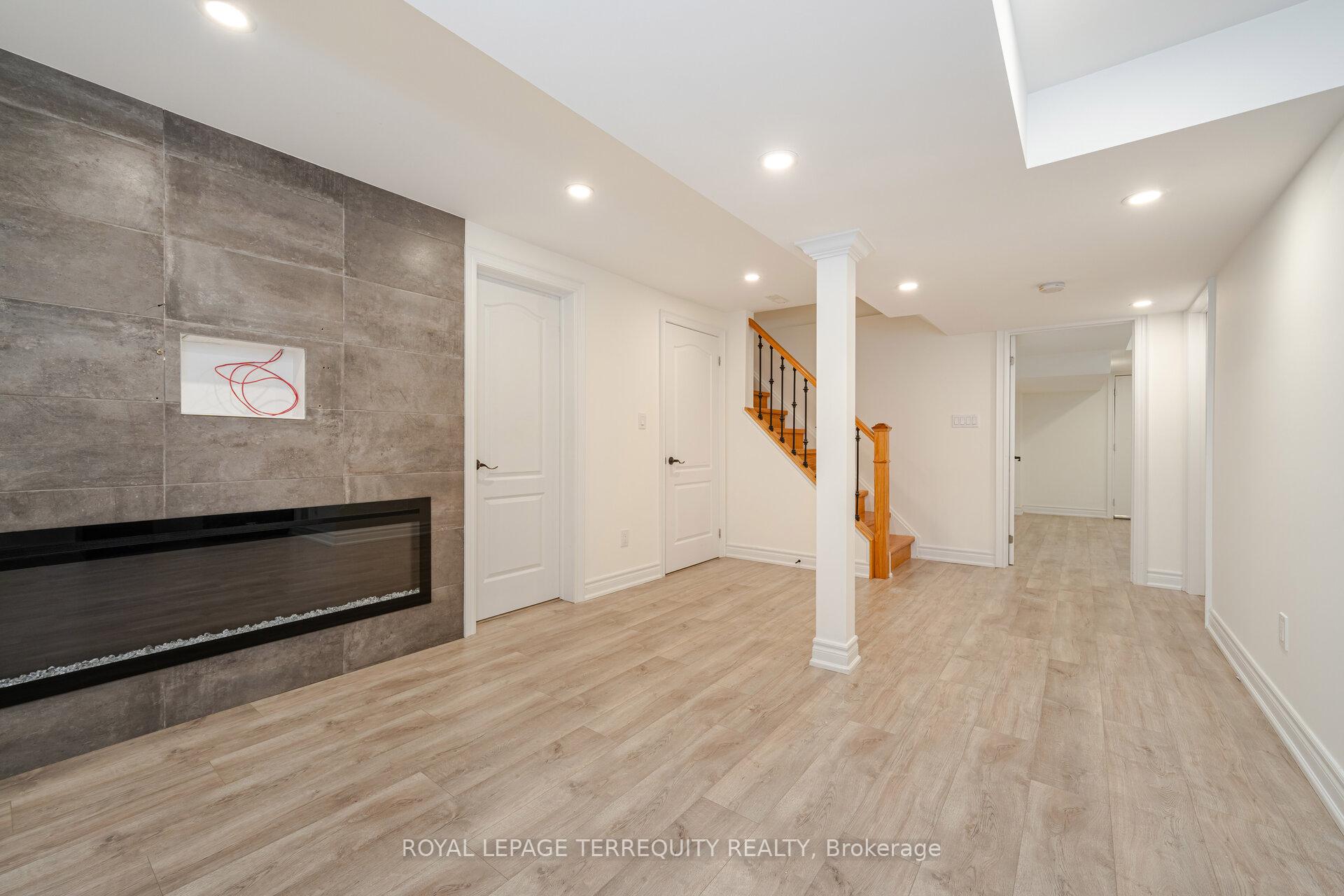 Photo 33 of 36 Chokecherry Crescent, Markham, Wismer — HOMEH