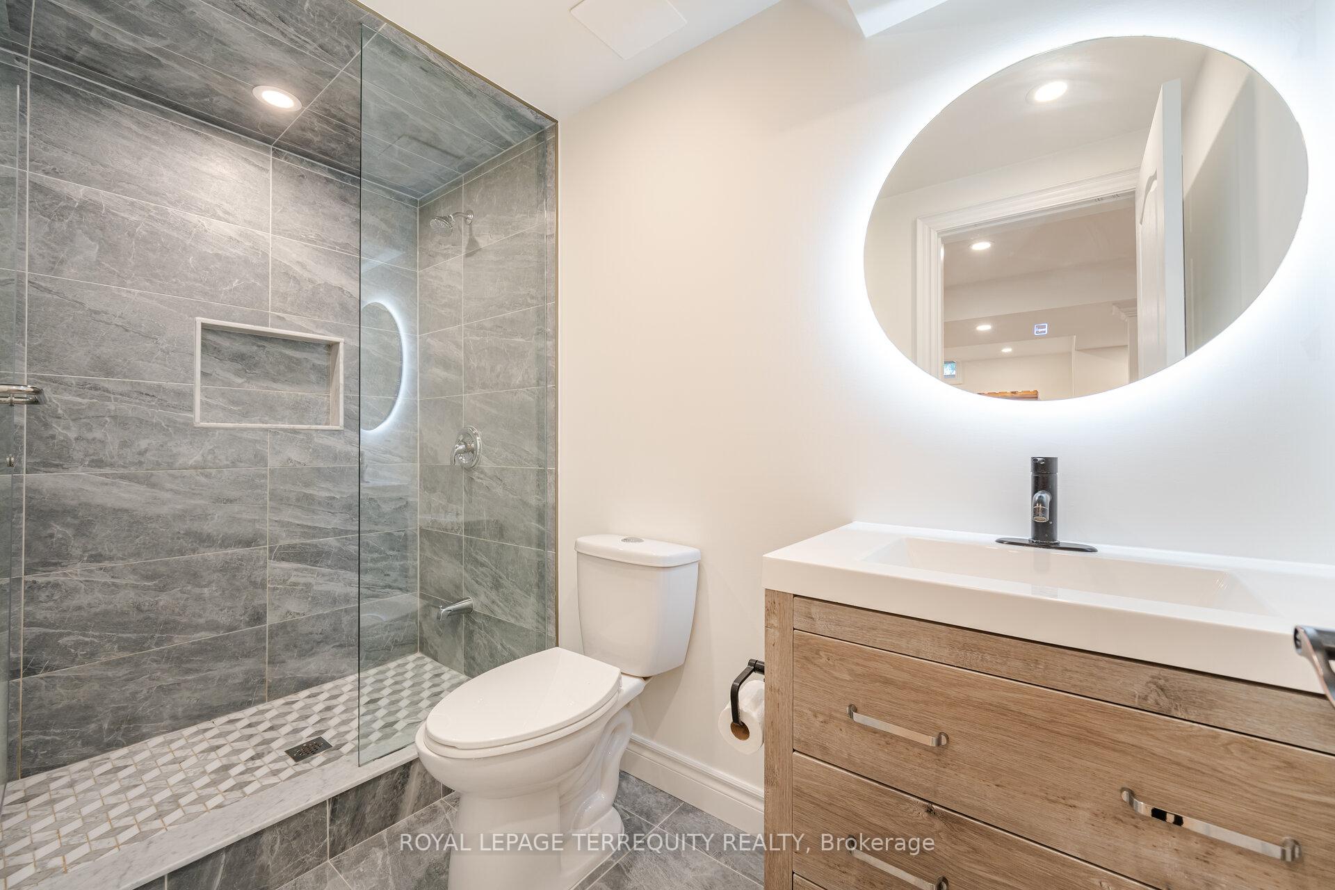 Photo 35 of 36 Chokecherry Crescent, Markham, Wismer — HOMEH