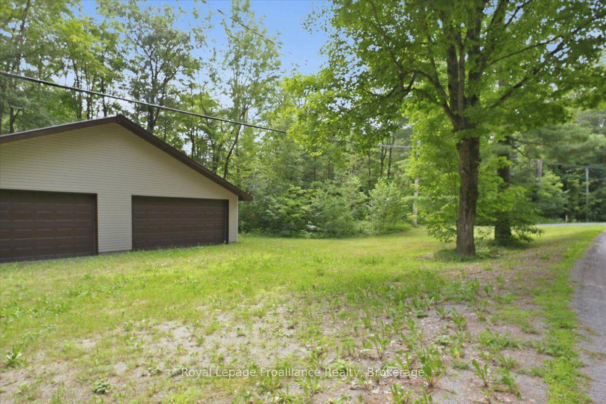 Photo 3 of 182 Jacques Bay Road, Addington Highlands — HOMEH
