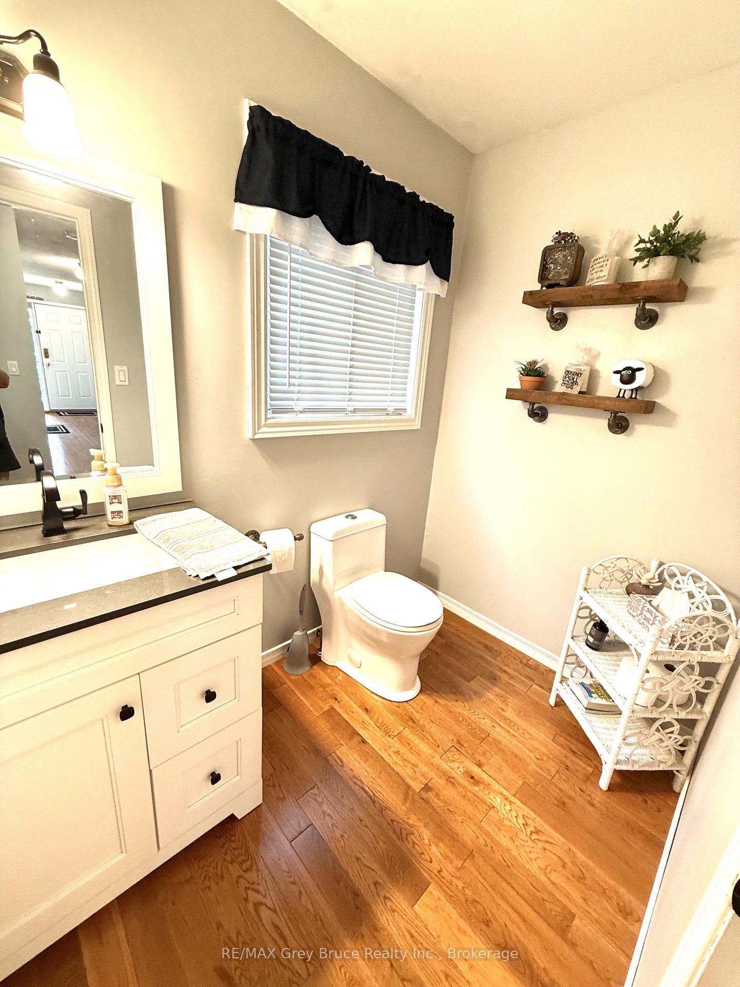 Photo 12 of 17 Armstrong Crescent, Grey Highlands — HOMEH