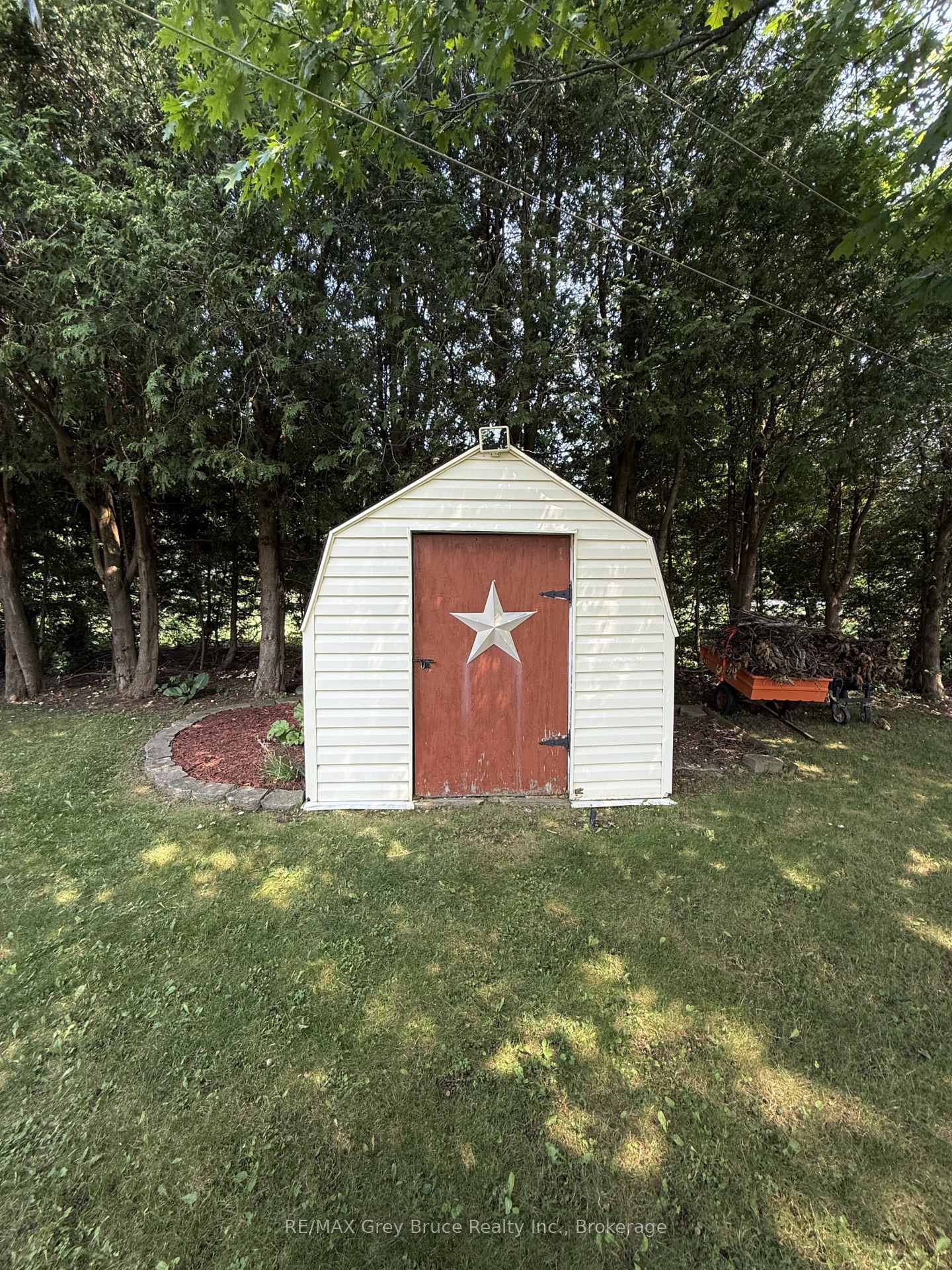 Photo 33 of 17 Armstrong Crescent, Grey Highlands — HOMEH