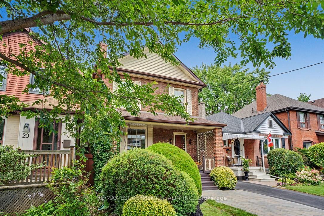 Photo 3 of 18 Elma Street, Etobicoke, Mimico — HOMEH