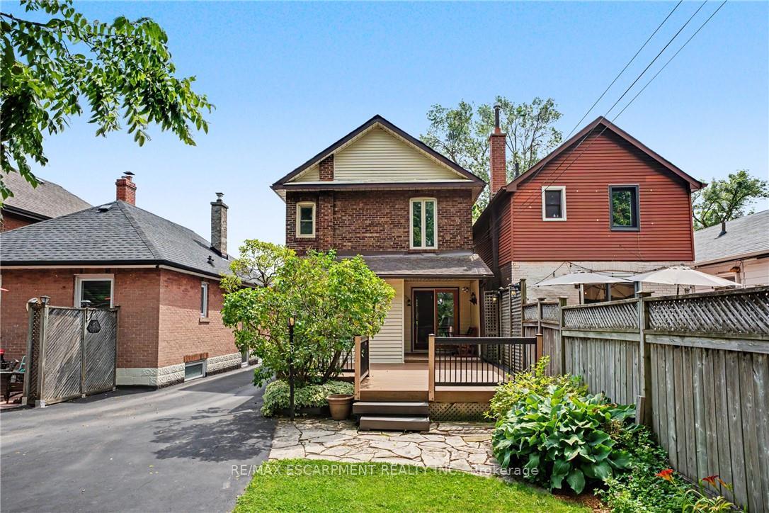 Photo 31 of 18 Elma Street, Etobicoke, Mimico — HOMEH