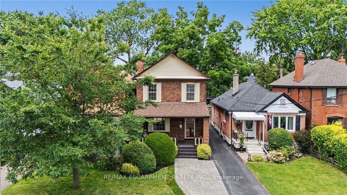 Photo 35 of 18 Elma Street, Etobicoke, Mimico — HOMEH