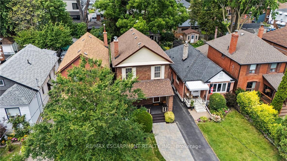 Photo 37 of 18 Elma Street, Etobicoke, Mimico — HOMEH