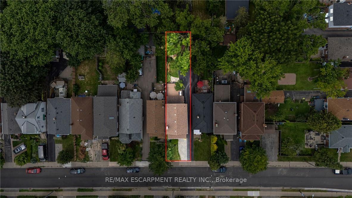 Photo 40 of 18 Elma Street, Etobicoke, Mimico — HOMEH
