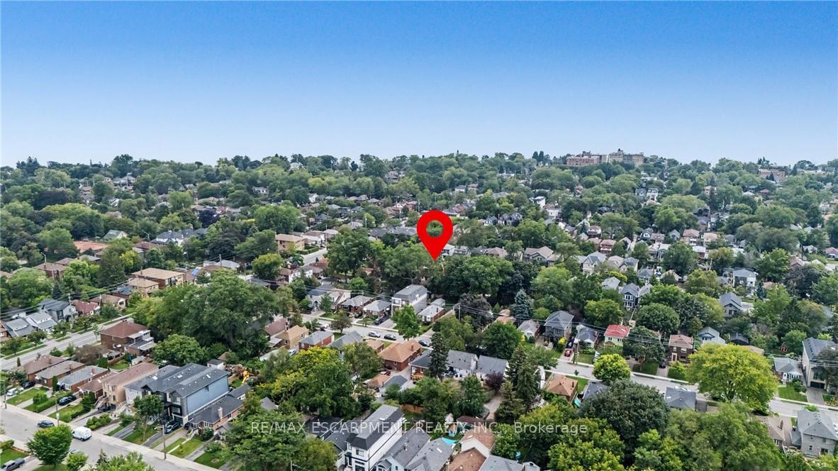 Photo 41 of 18 Elma Street, Etobicoke, Mimico — HOMEH