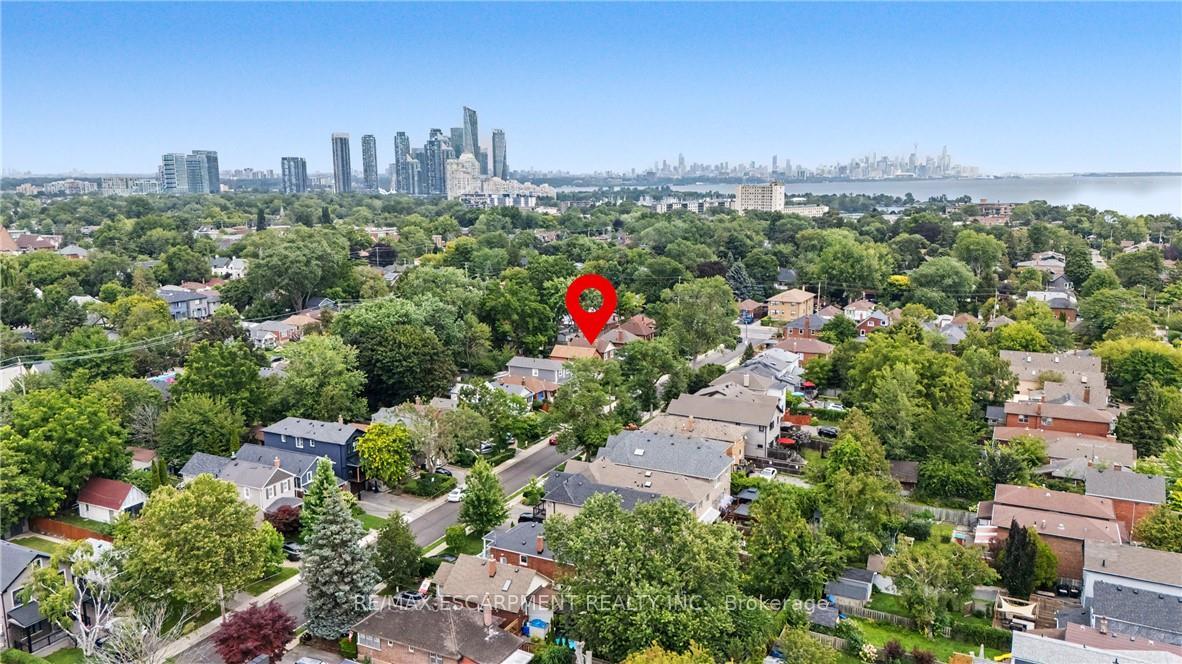 Photo 42 of 18 Elma Street, Etobicoke, Mimico — HOMEH
