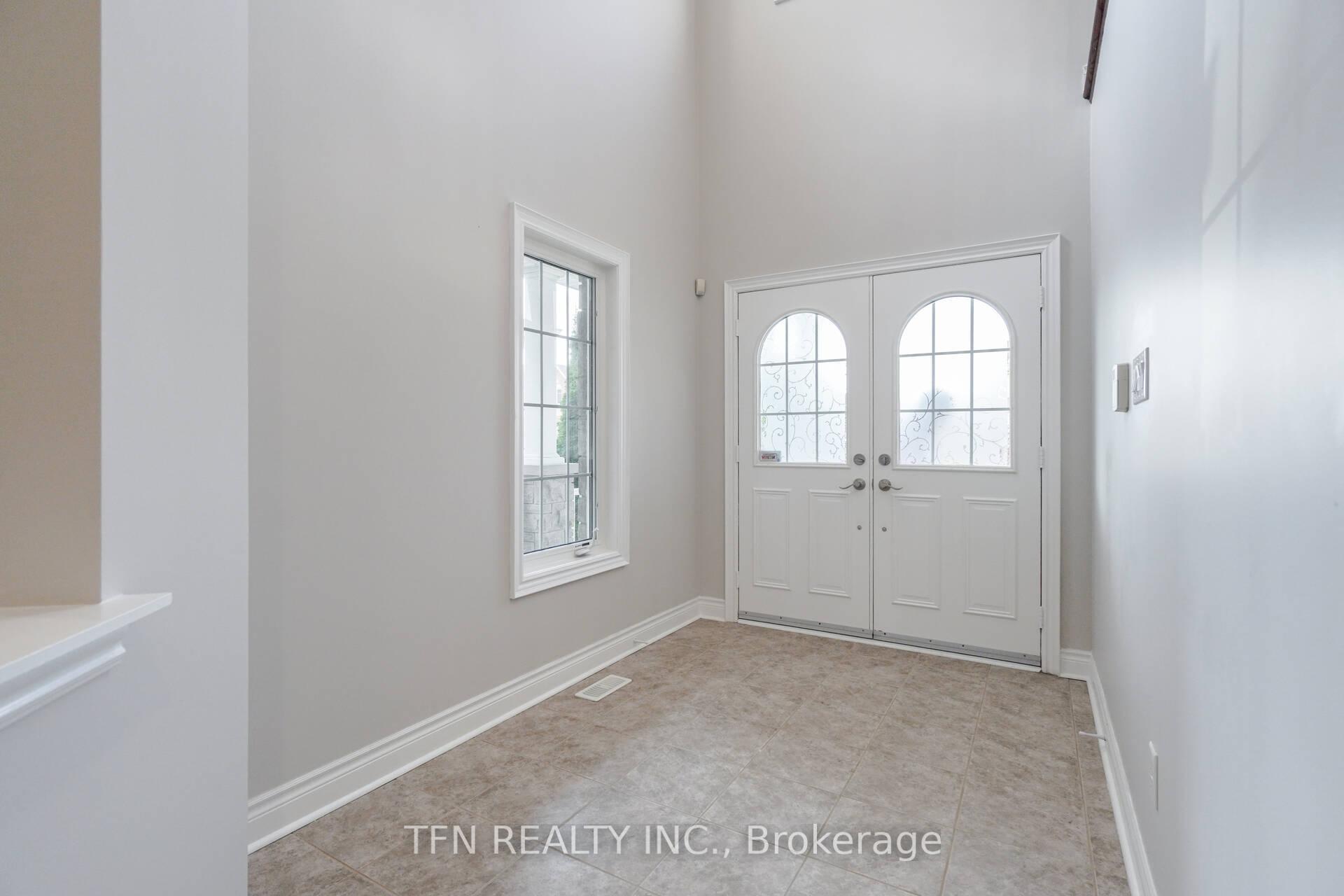 Photo 5 of Unit Upper, 1648 Pennel Drive, Oshawa, Taunton — HOMEH