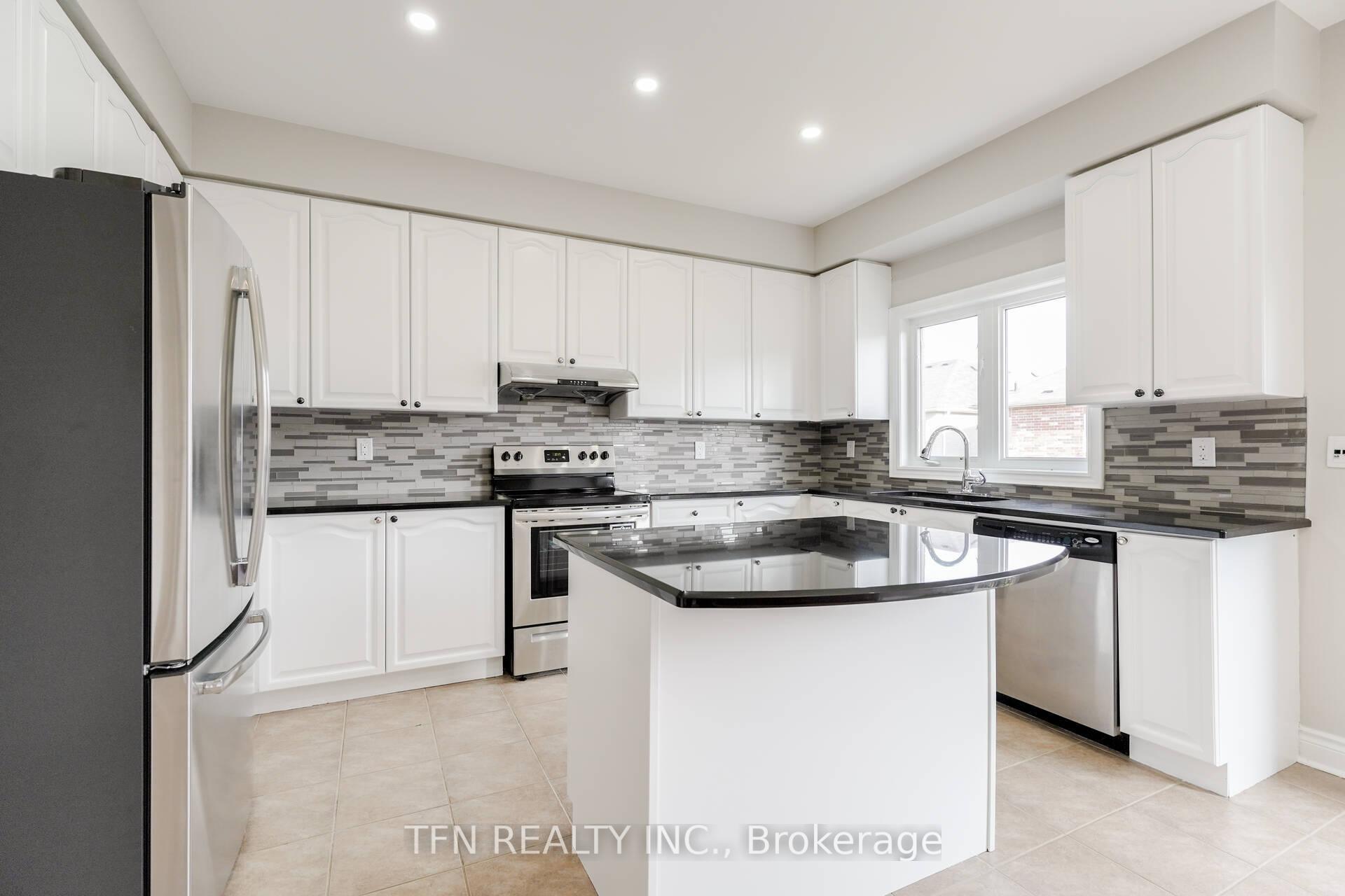 Photo 15 of Unit Upper, 1648 Pennel Drive, Oshawa, Taunton — HOMEH