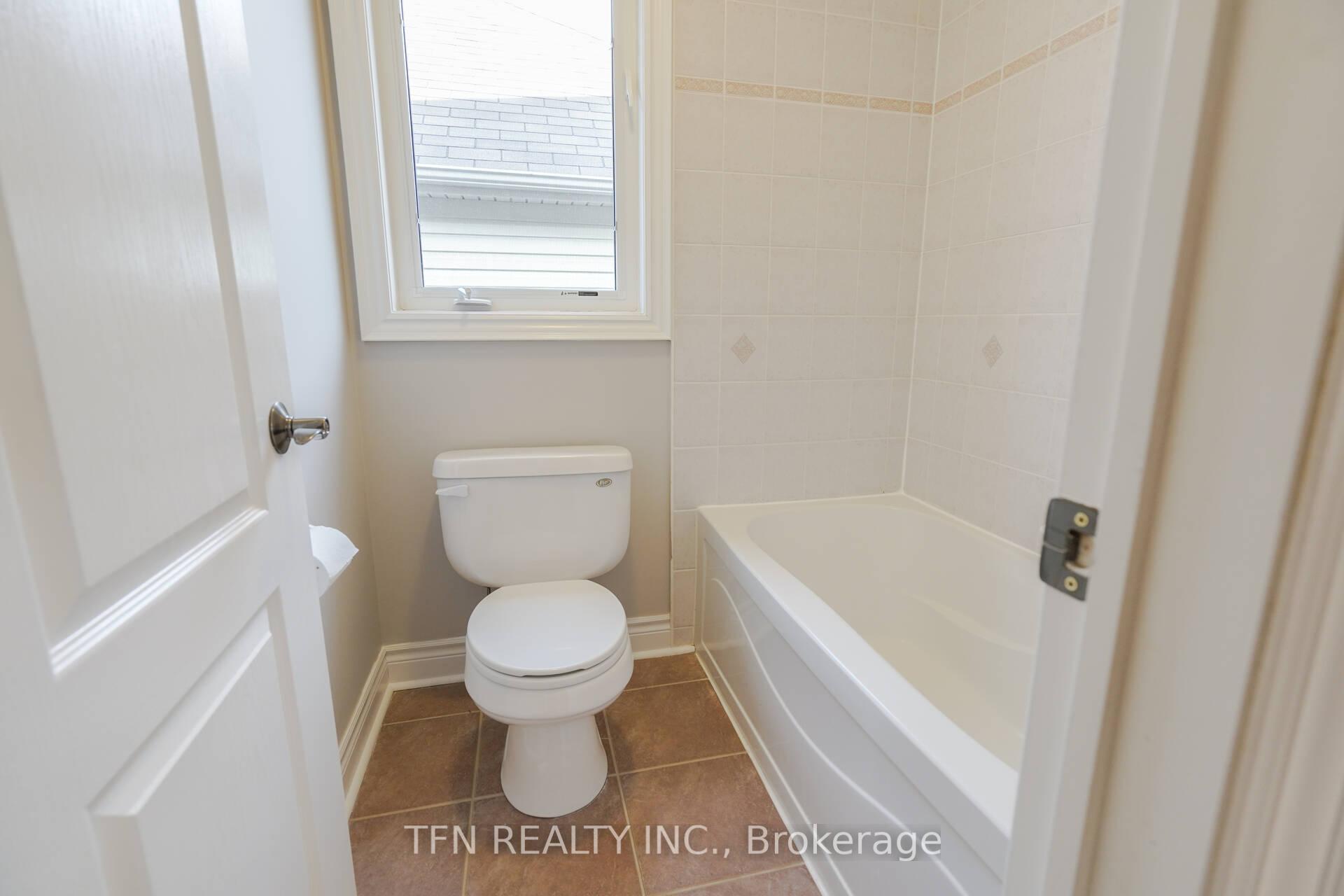 Photo 34 of Unit Upper, 1648 Pennel Drive, Oshawa, Taunton — HOMEH