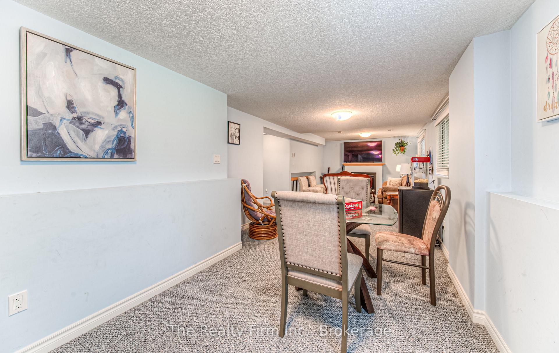 Photo 25 of 82 Roseneath Crescent, Kitchener, Laurentian Hills — HOMEH