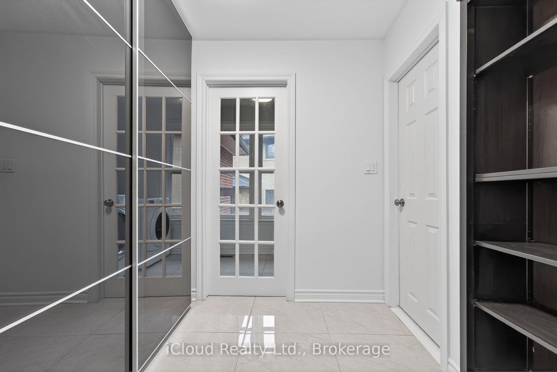 Photo 10 of 52 Montressor Drive, North York, St. Andrew-Windfields — HOMEH