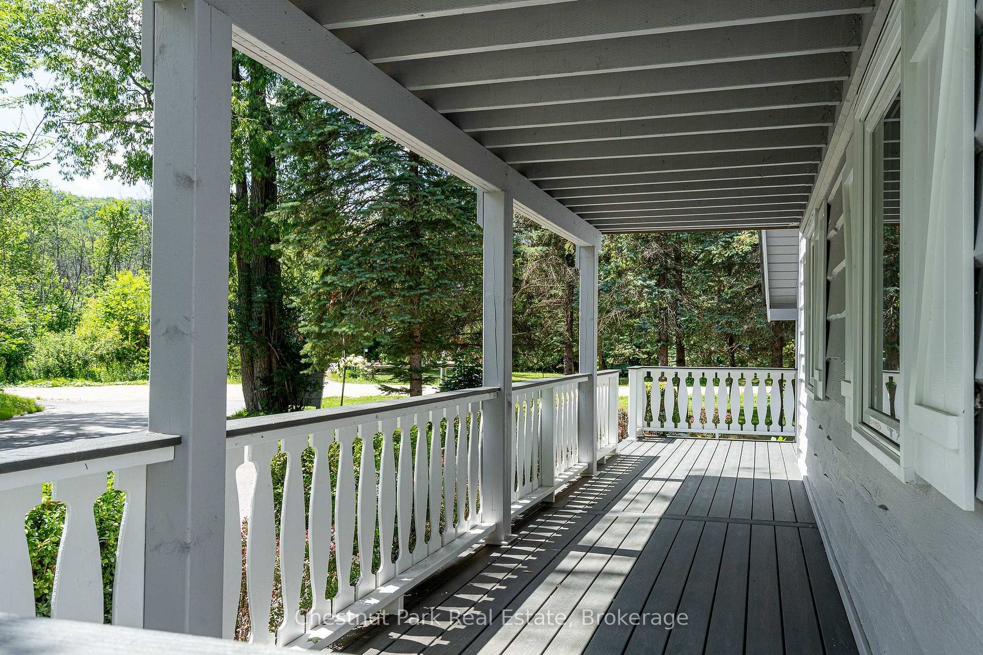 Photo 5 of 131 Martin Grove, Blue Mountains — HOMEH