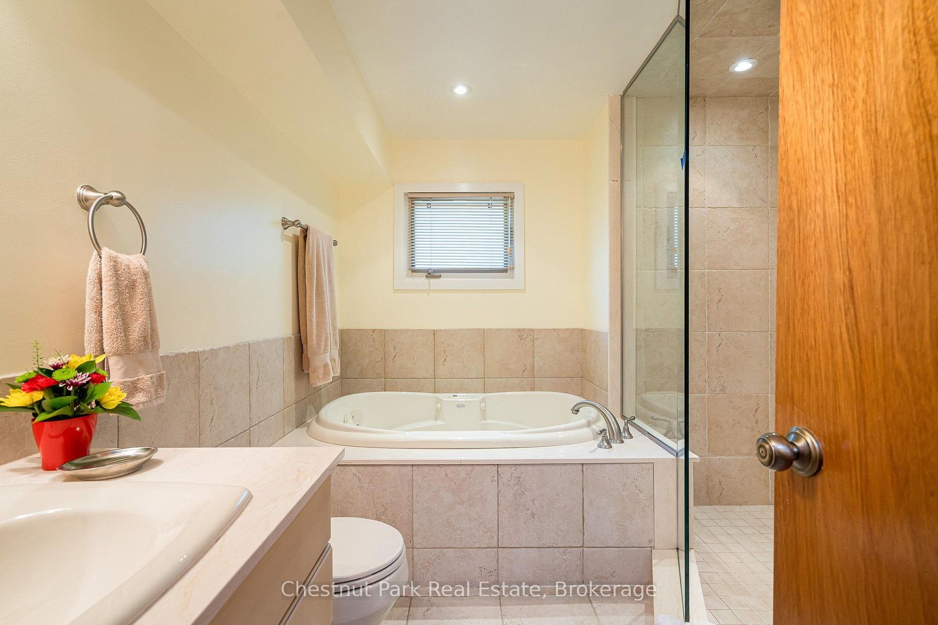 Photo 16 of 131 Martin Grove, Blue Mountains — HOMEH