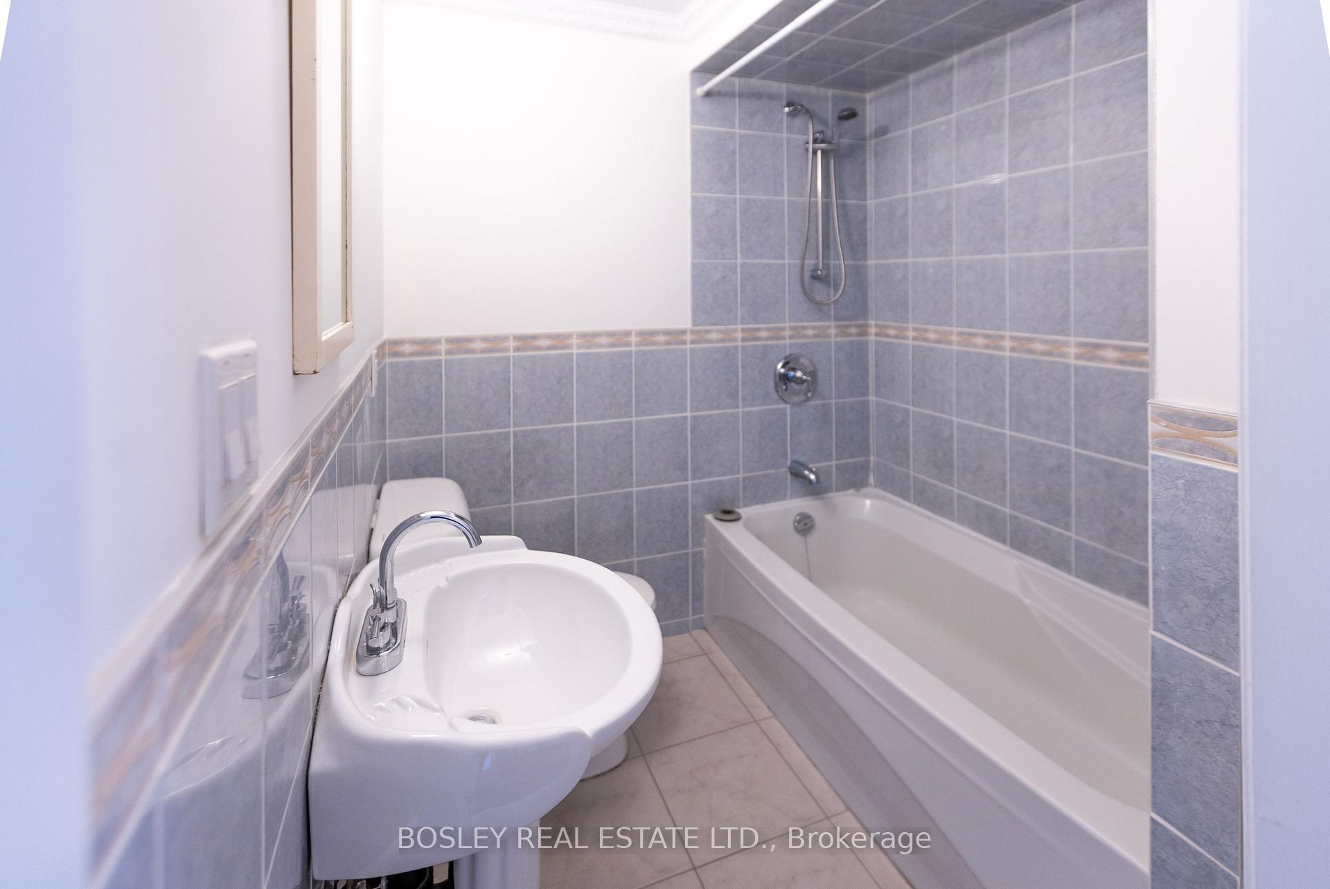 Photo 15 of Unit 2nd & 3rd, 411 Shaw Street, Toronto, Trinity-Bellwoods — HOMEH