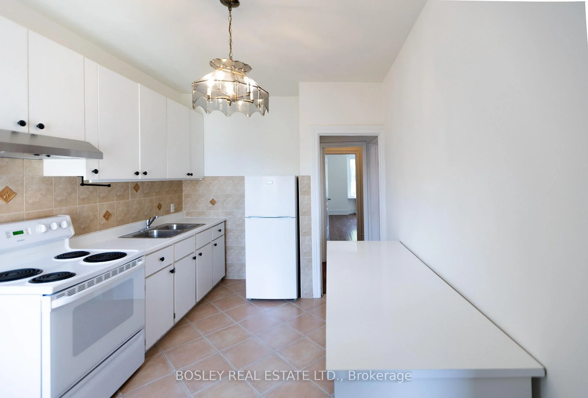 Photo 4 of Unit 2nd & 3rd, 411 Shaw Street, Toronto, Trinity-Bellwoods — HOMEH