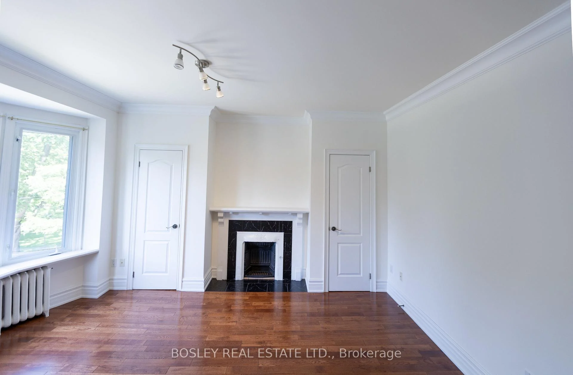 Photo 8 of Unit 2nd & 3rd, 411 Shaw Street, Toronto, Trinity-Bellwoods — HOMEH