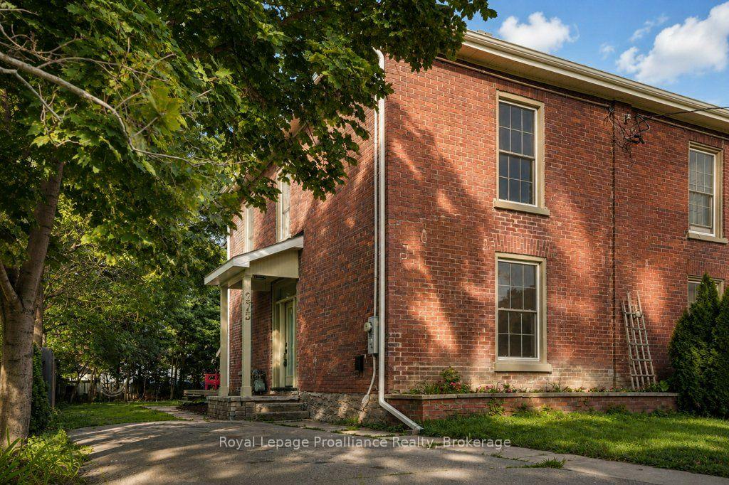 Photo of 275 Charles Street