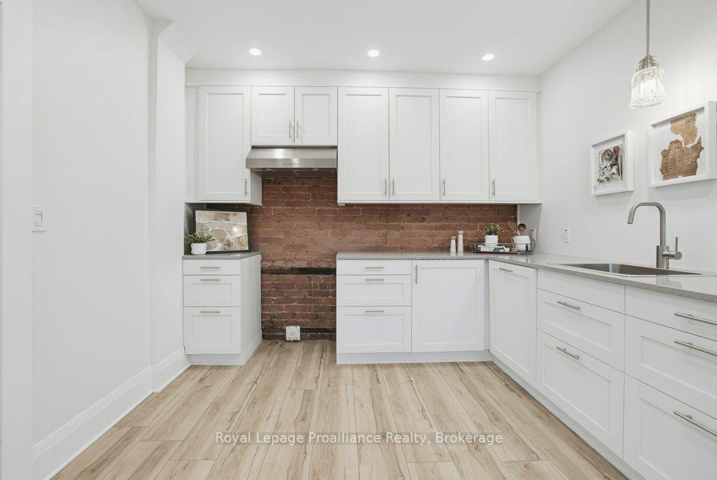 Photo 21 of 275 Charles Street, Belleville, Belleville Ward — HOMEH