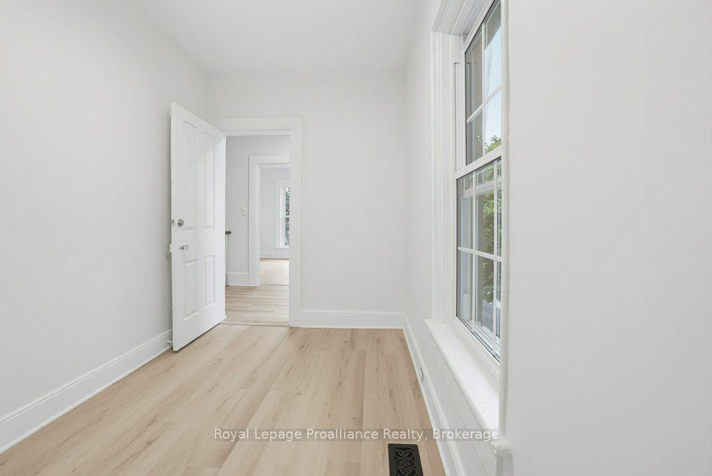 Photo 40 of 275 Charles Street, Belleville, Belleville Ward — HOMEH