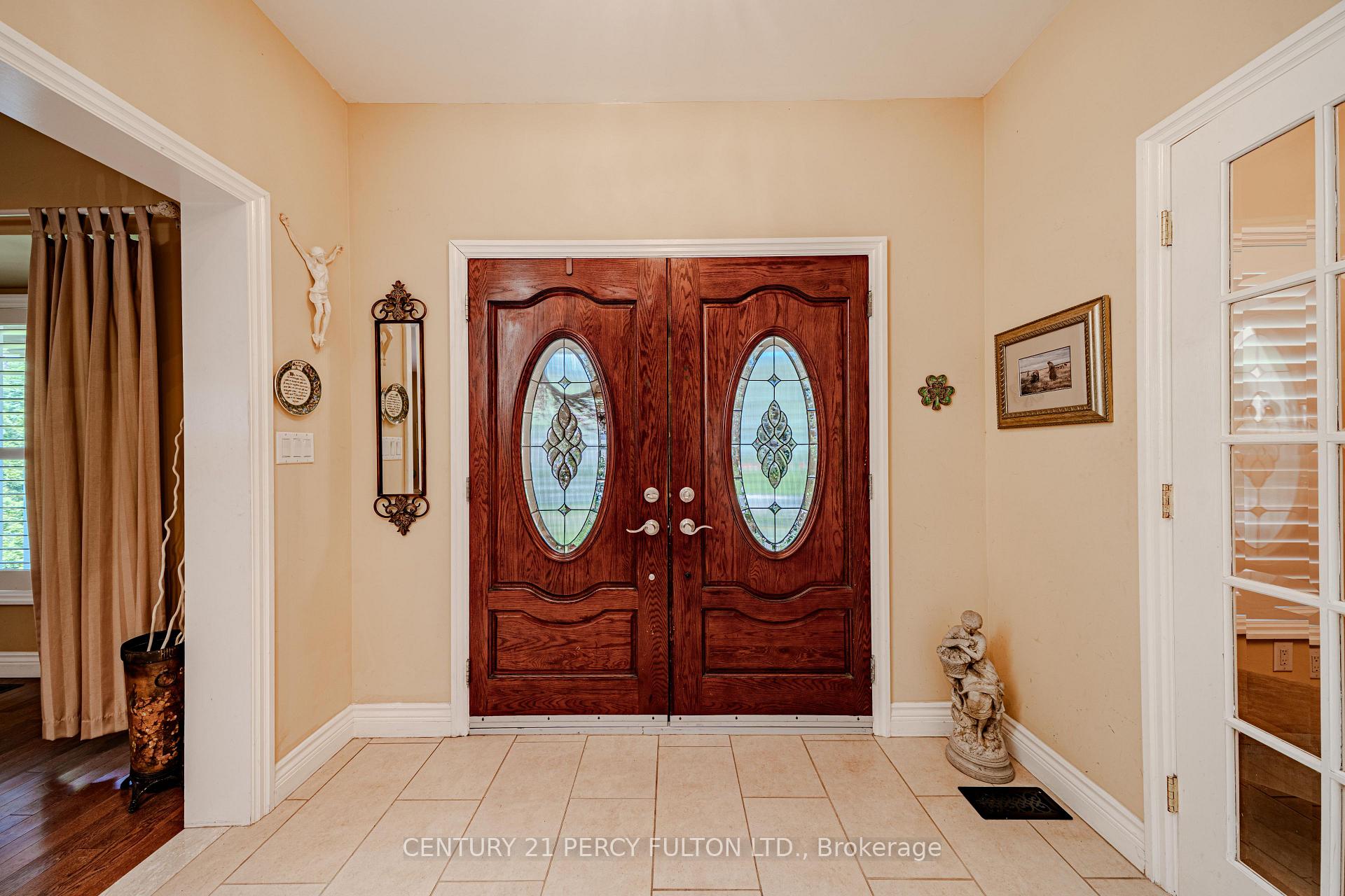 Photo 5 of 30 Willowgate Drive, Markham, Bullock — HOMEH