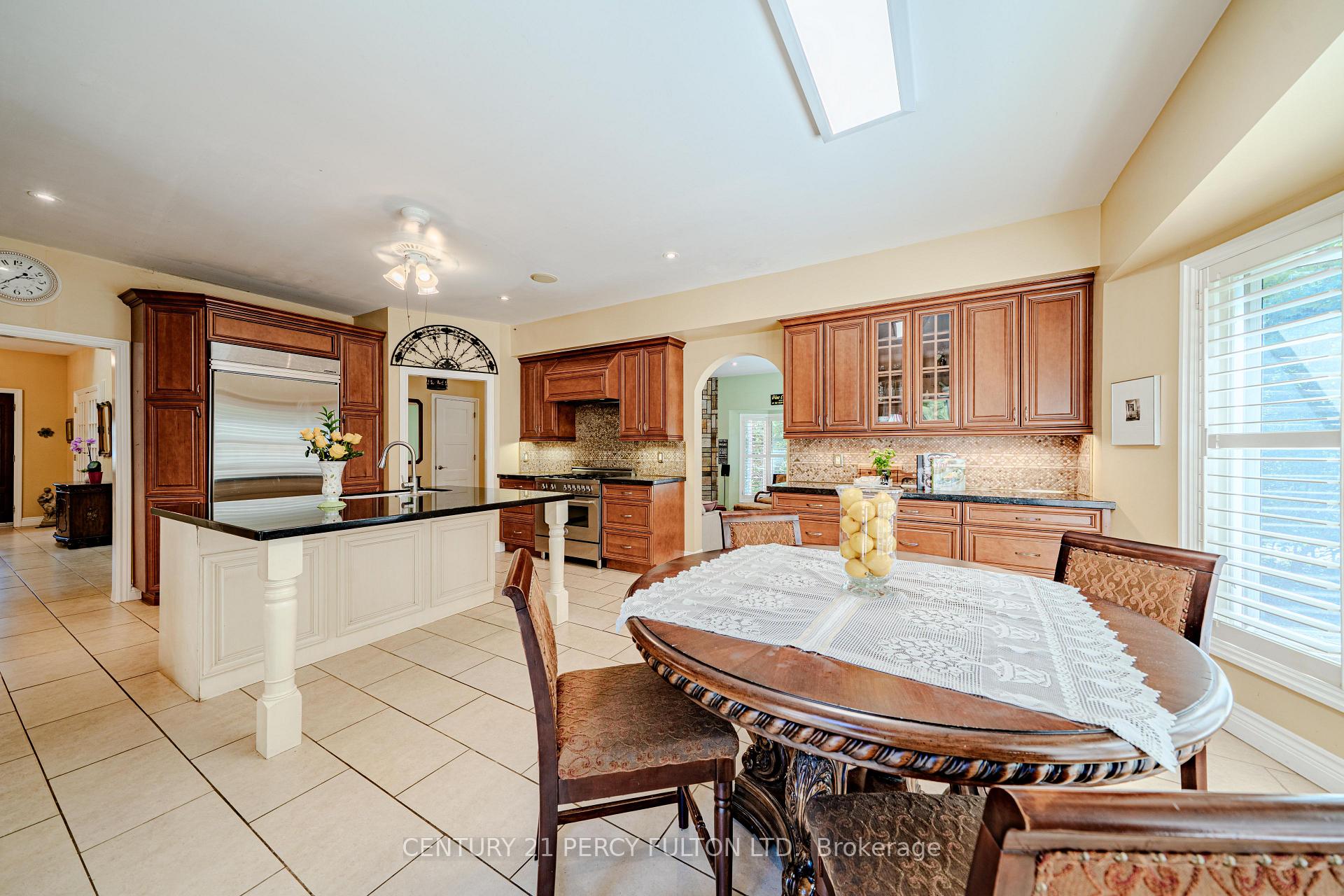 Photo 14 of 30 Willowgate Drive, Markham, Bullock — HOMEH