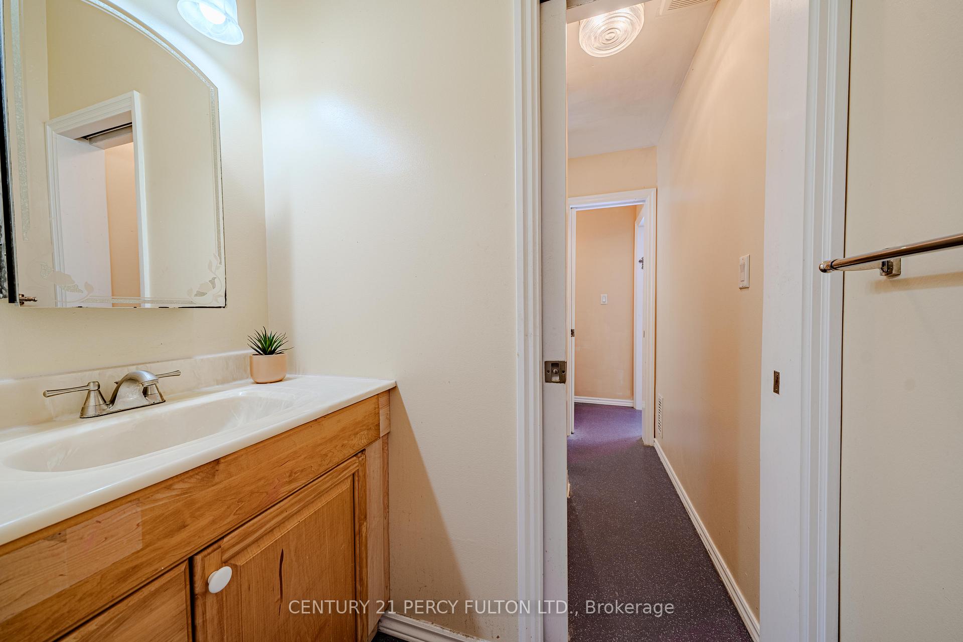 Photo 26 of 30 Willowgate Drive, Markham, Bullock — HOMEH