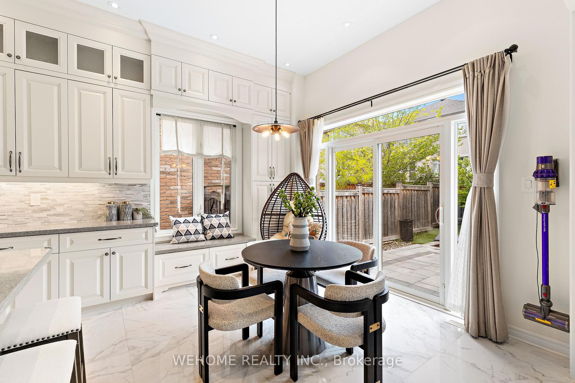 Photo 16 of 20 Gallant Place, Vaughan, Vellore Village — HOMEH