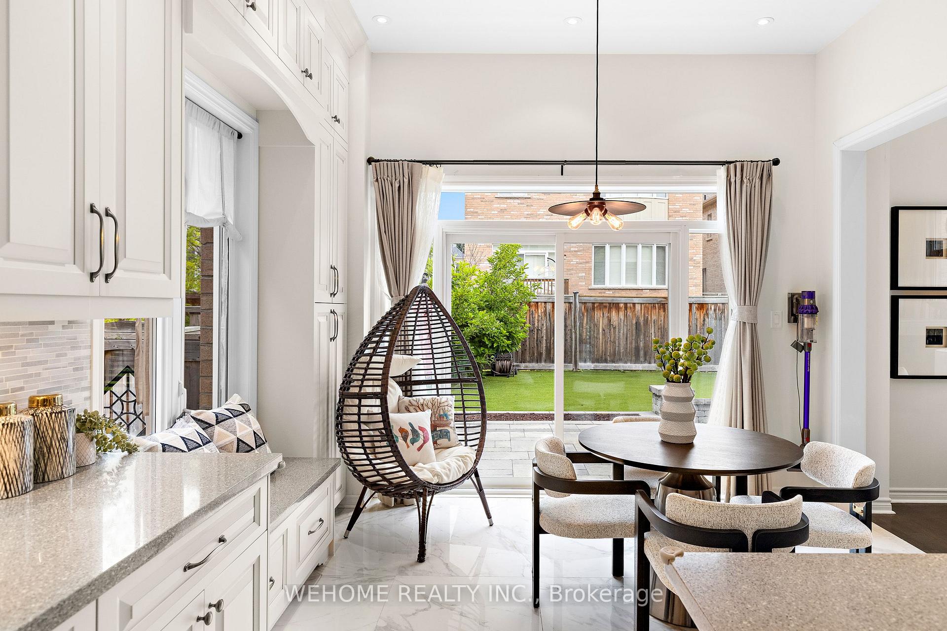Photo 17 of 20 Gallant Place, Vaughan, Vellore Village — HOMEH