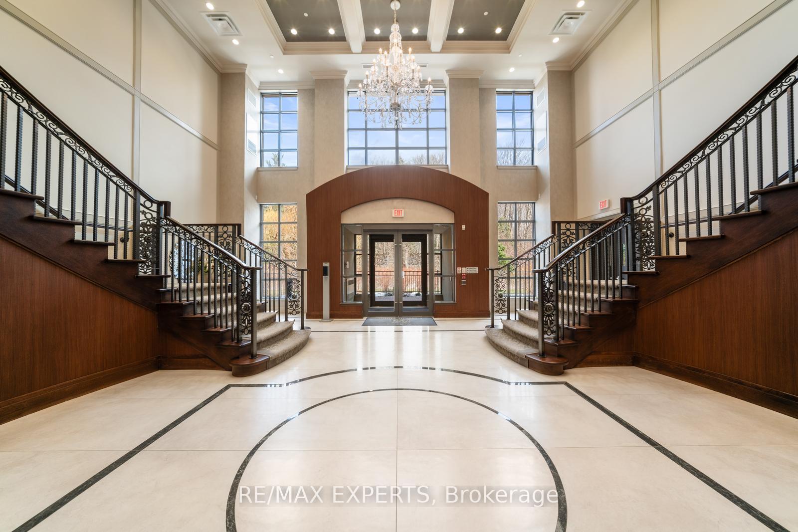 Photo 3 of Unit 317, 9909 Pine Valley Drive, Vaughan, Vellore Village — HOMEH